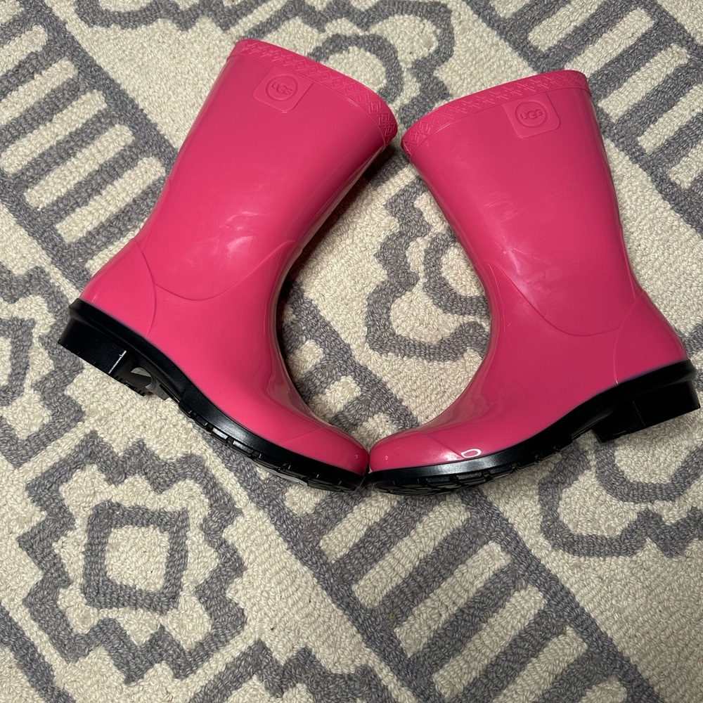 Girls hot pink waterproof rain boots
